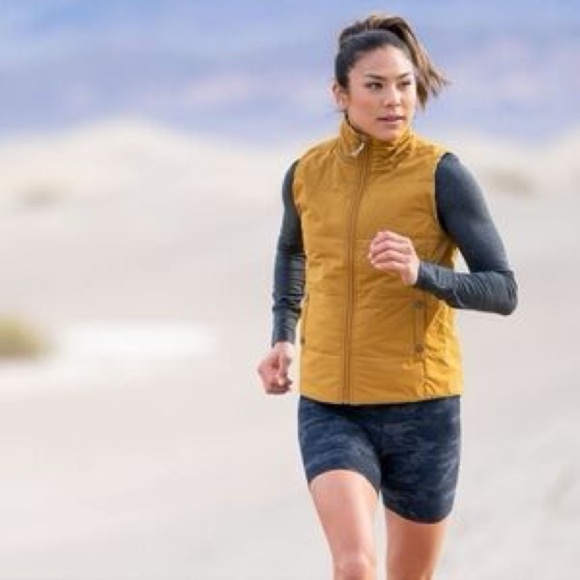 Vuori Trukee 2.0 Insulated Vest Golden Mushroom Sz L - Picture 1 of 5